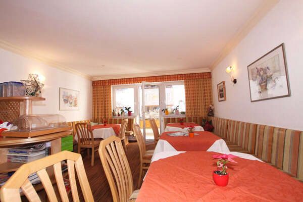 Breakfast room at Landhaus Schwarz